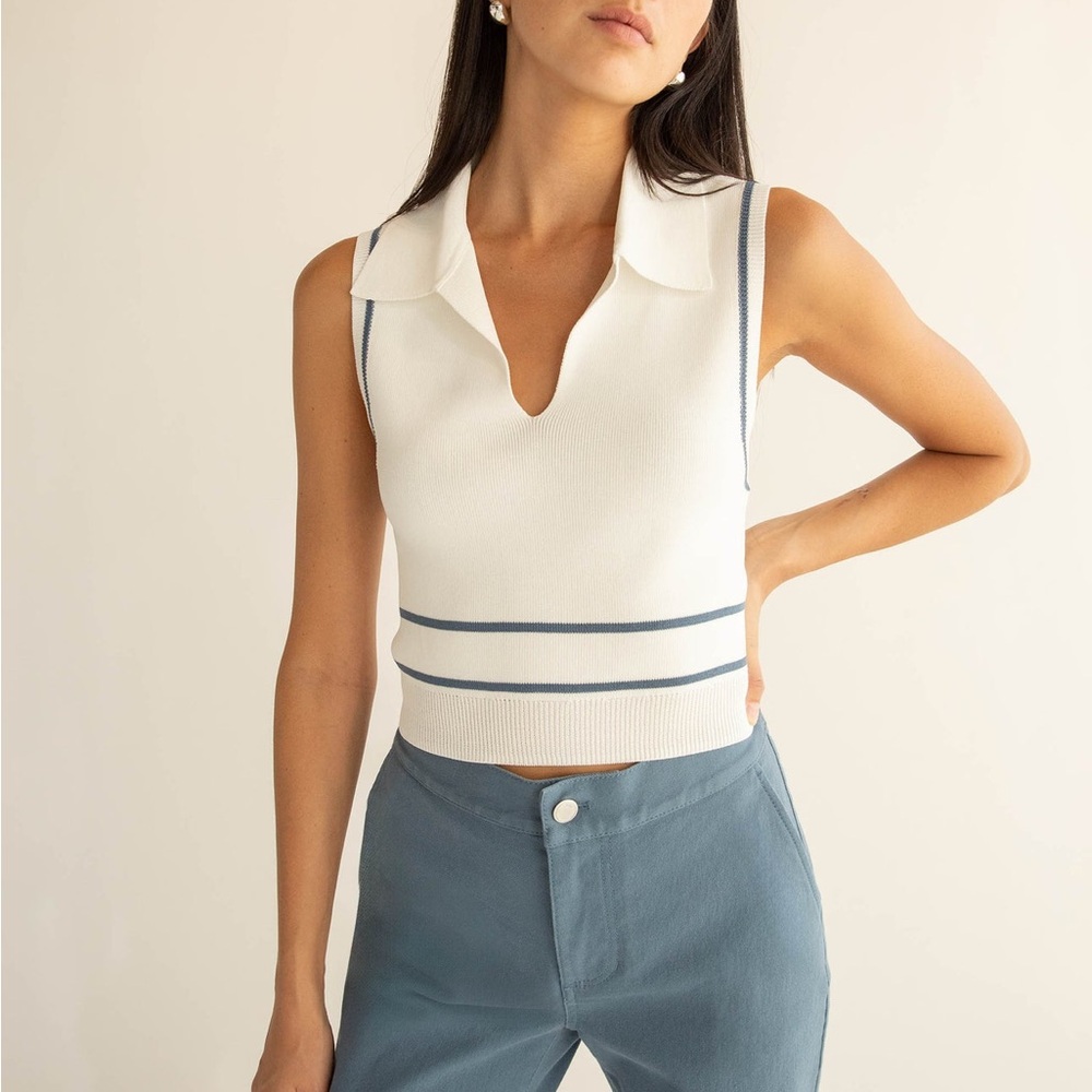 OAK + FORT White and Blue Sleeveless Collared Top